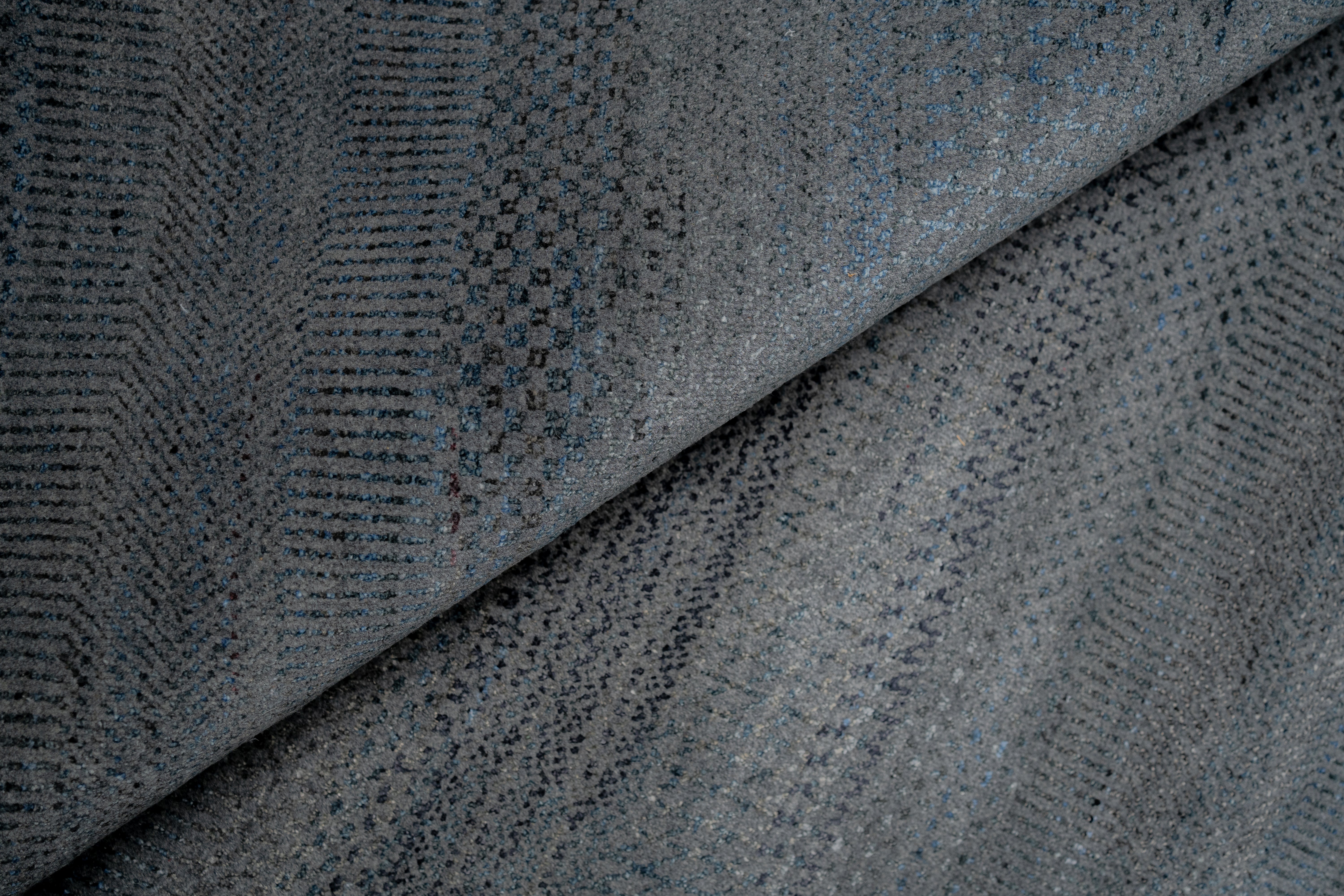 Handknotted Carpet DIA- 980
